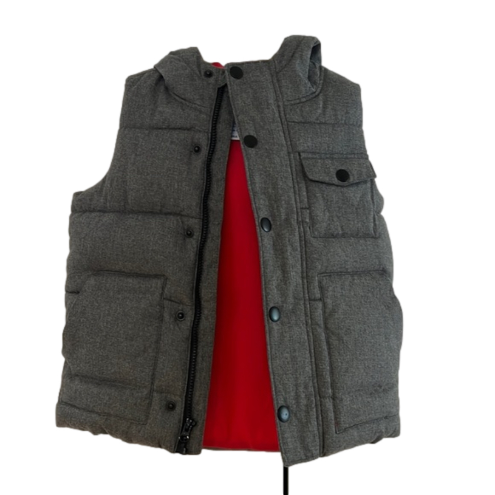 NWOT Old Navy Boys gray/red Puffer Vest with hood Size boys Small 6/7 NWOT